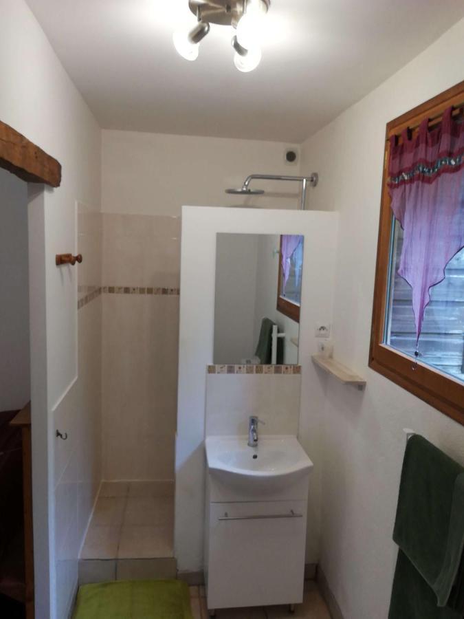 Paysannerie Des Versanes - Chambres Et Gite Tour-de-Faure Εξωτερικό φωτογραφία
