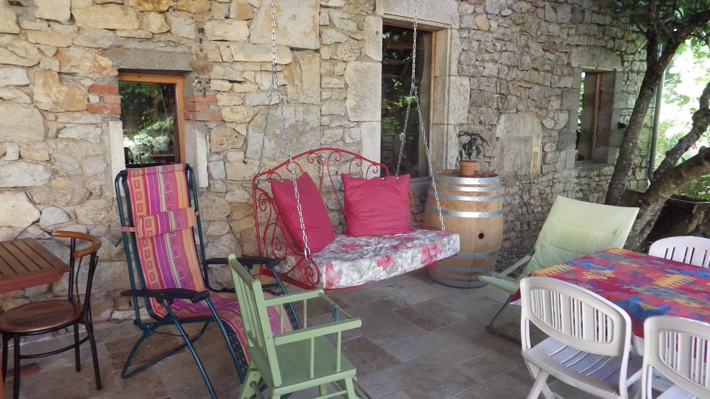 Paysannerie Des Versanes - Chambres Et Gite Tour-de-Faure Εξωτερικό φωτογραφία